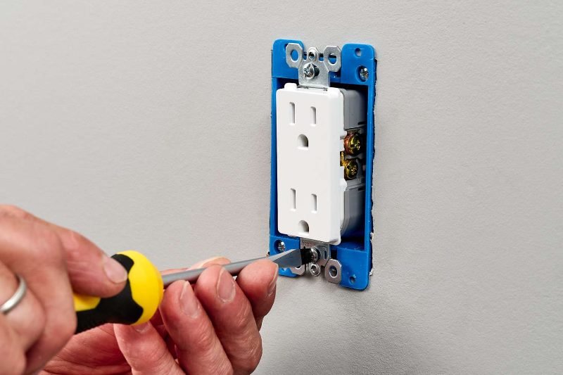 Outlet Installations services in Oakland, California
